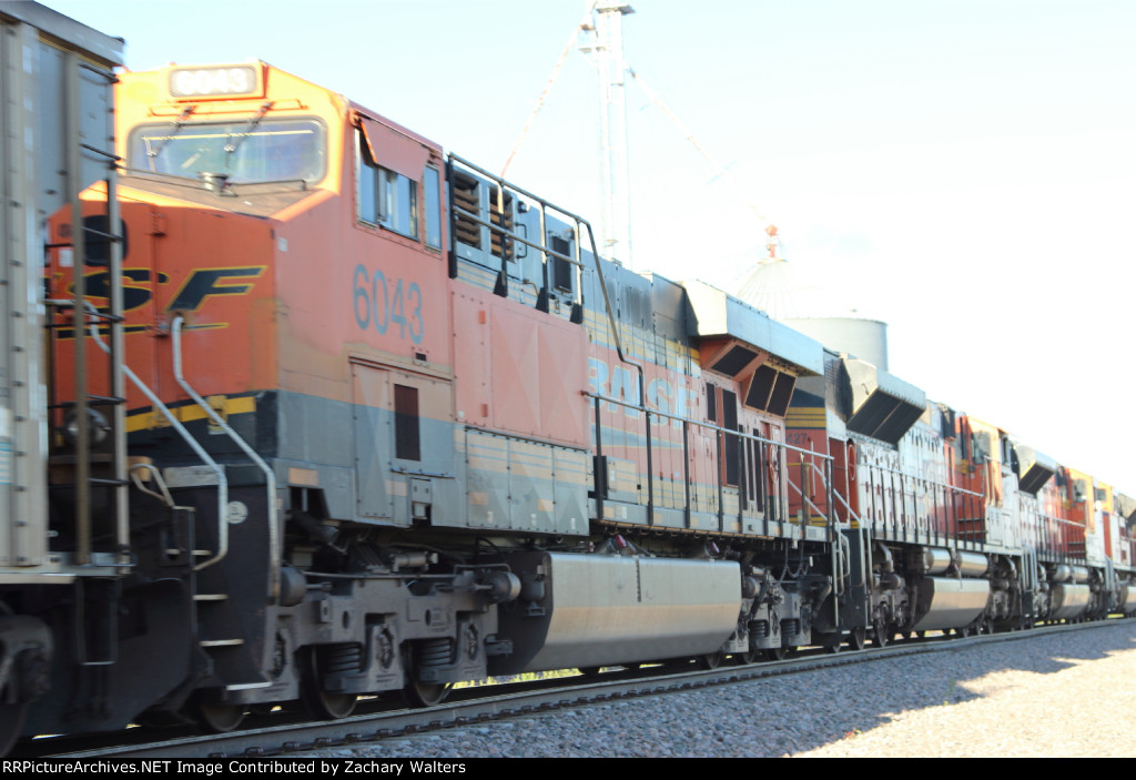 BNSF 6043